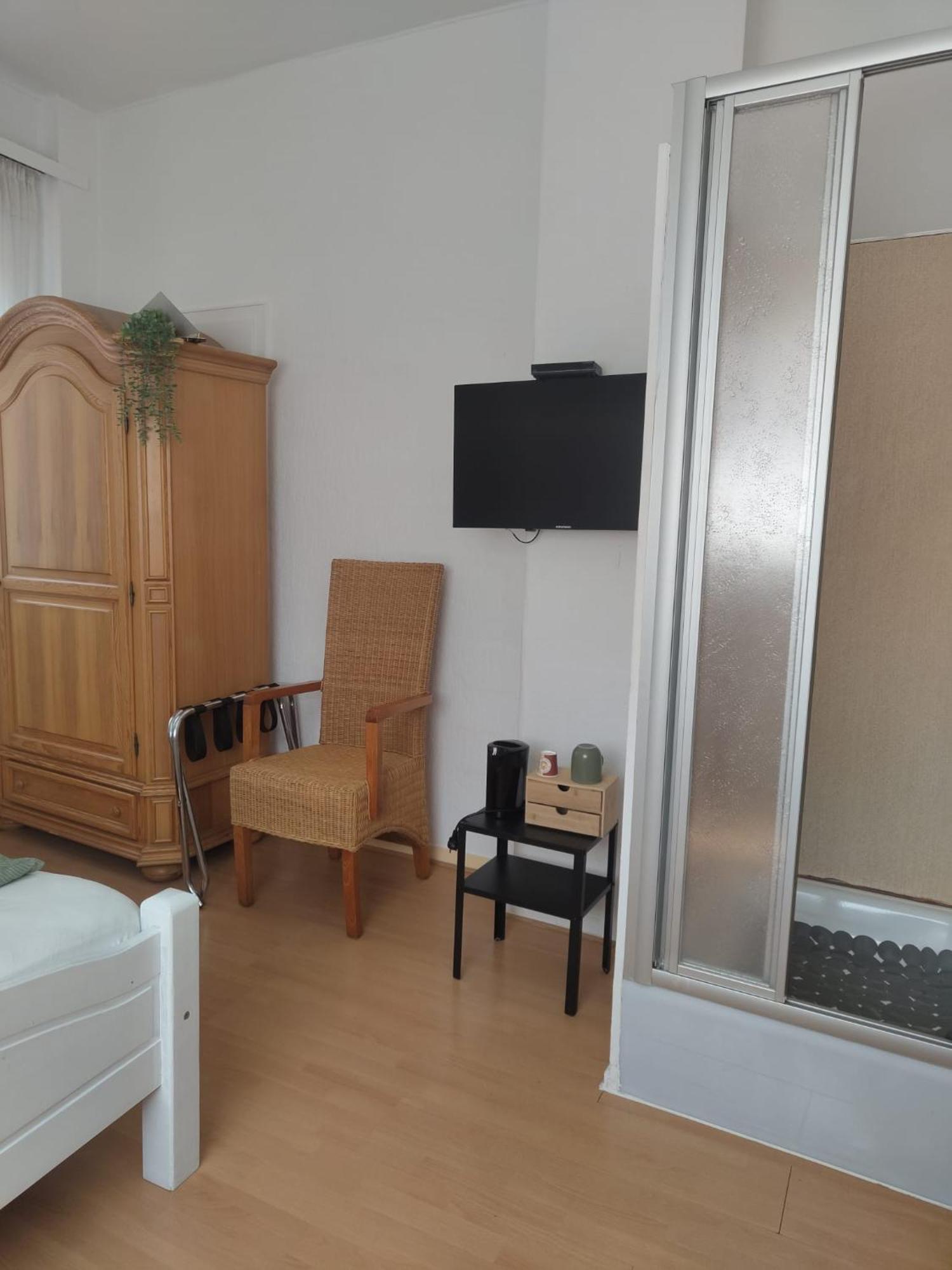 Guesthouse - Weeze Rooms الغرفة الصورة
